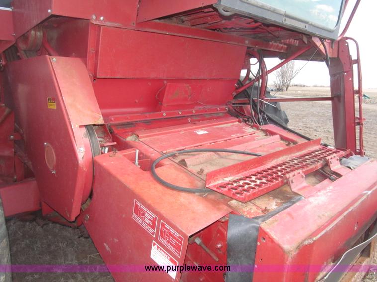 image for item B5438 1992 Case IH 1680 Axial-Flow combine