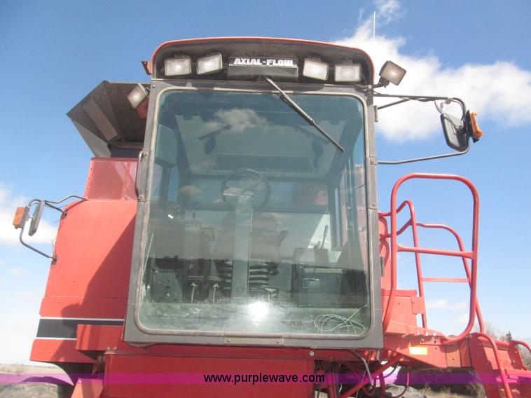 image for item B5438 1992 Case IH 1680 Axial-Flow combine