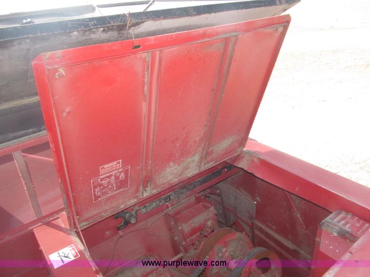 image for item B5438 1992 Case IH 1680 Axial-Flow combine