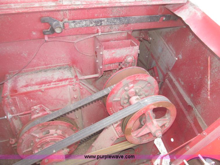 image for item B5438 1992 Case IH 1680 Axial-Flow combine