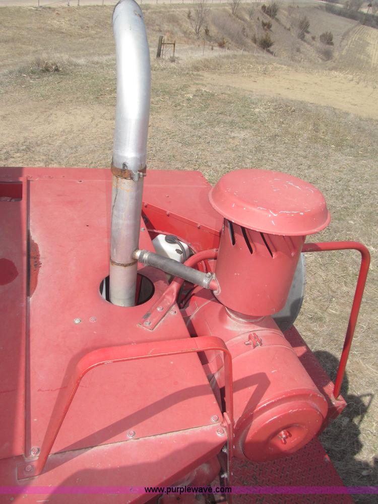 image for item B5438 1992 Case IH 1680 Axial-Flow combine