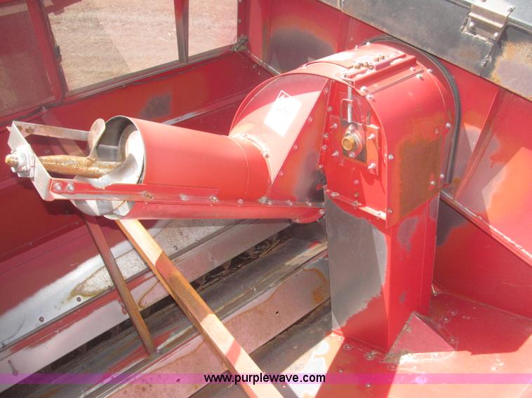 image for item B5438 1992 Case IH 1680 Axial-Flow combine