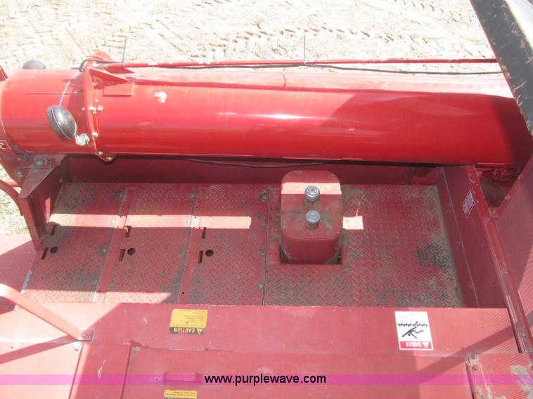 image for item B5438 1992 Case IH 1680 Axial-Flow combine