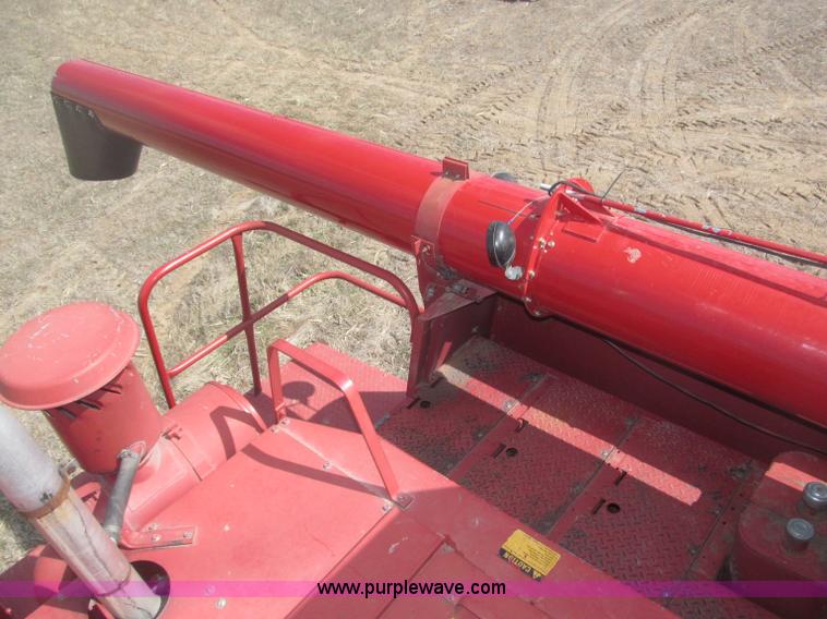 image for item B5438 1992 Case IH 1680 Axial-Flow combine