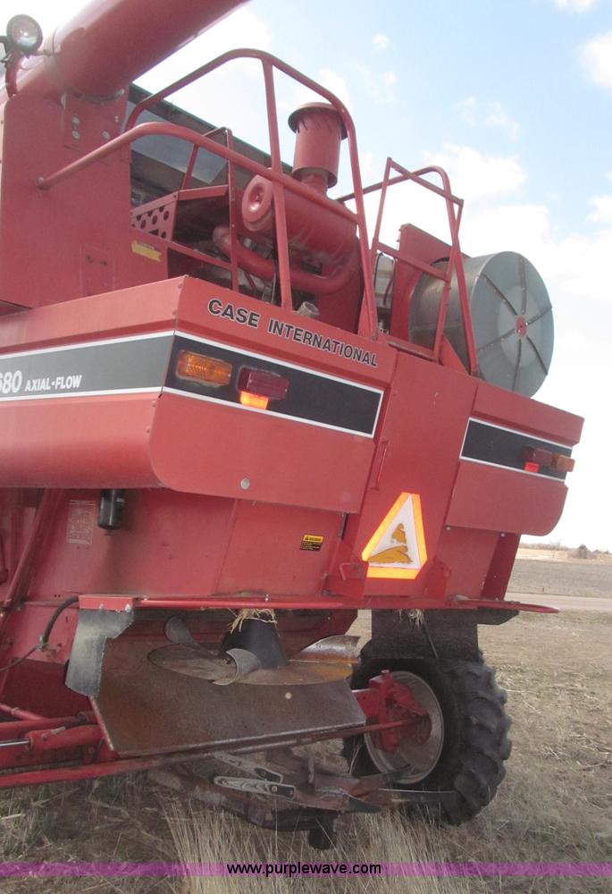 image for item B5438 1992 Case IH 1680 Axial-Flow combine