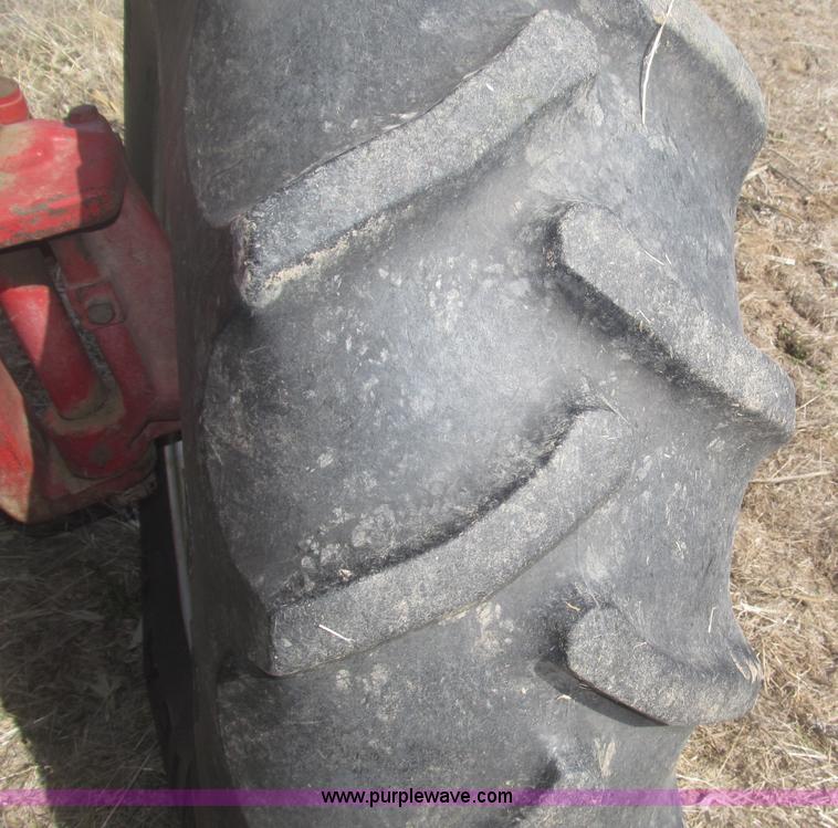 image for item B5438 1992 Case IH 1680 Axial-Flow combine