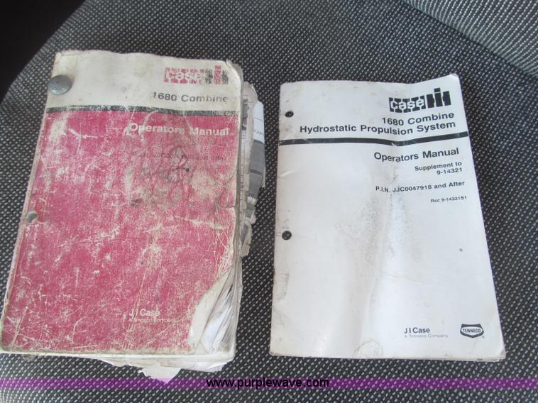 image for item B5438 1992 Case IH 1680 Axial-Flow combine