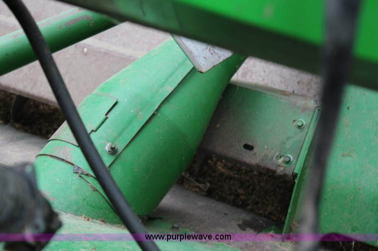 image for item C1005 1989 John Deere 9500 RWA combine