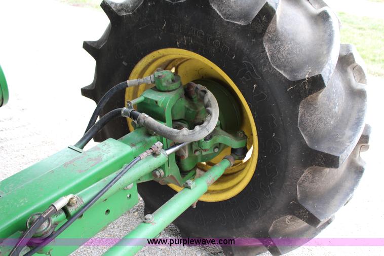 image for item C1005 1989 John Deere 9500 RWA combine