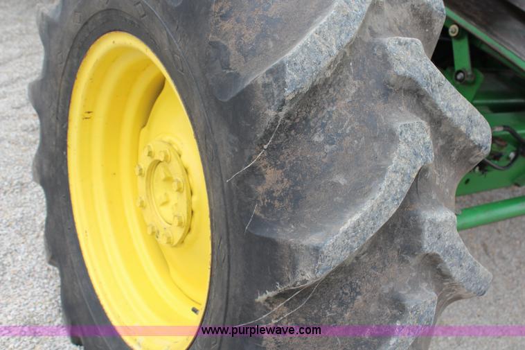 image for item C1005 1989 John Deere 9500 RWA combine