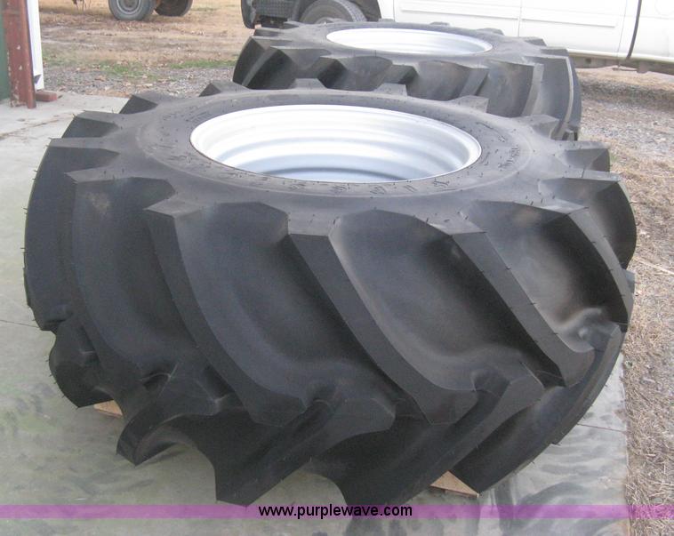 image for item C1009 (2) Firestone Champion Spade Grip 30.5L-32 tires