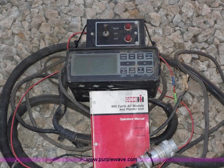 image for item C1011 Case IH 900 Cyclo Air planter