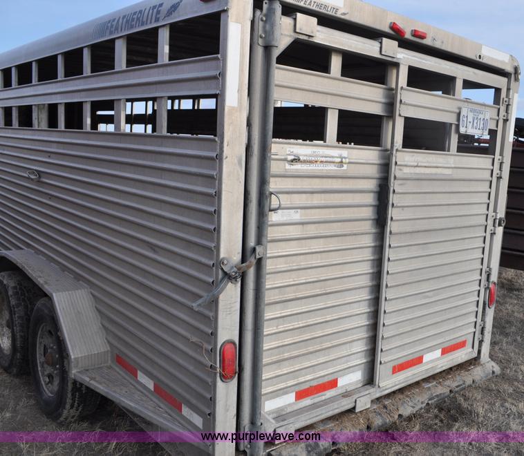 image for item C3426 1998 Featherlite 8120 gooseneck livestock trailer