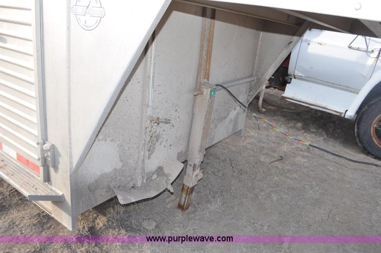 image for item C3426 1998 Featherlite 8120 gooseneck livestock trailer