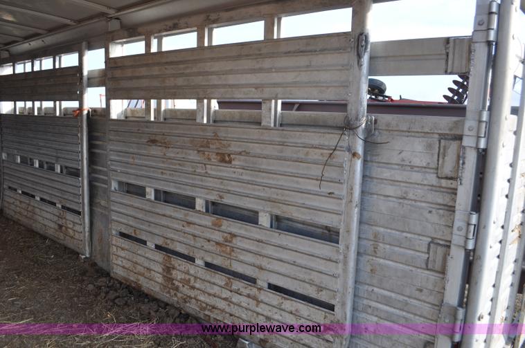 image for item C3426 1998 Featherlite 8120 gooseneck livestock trailer