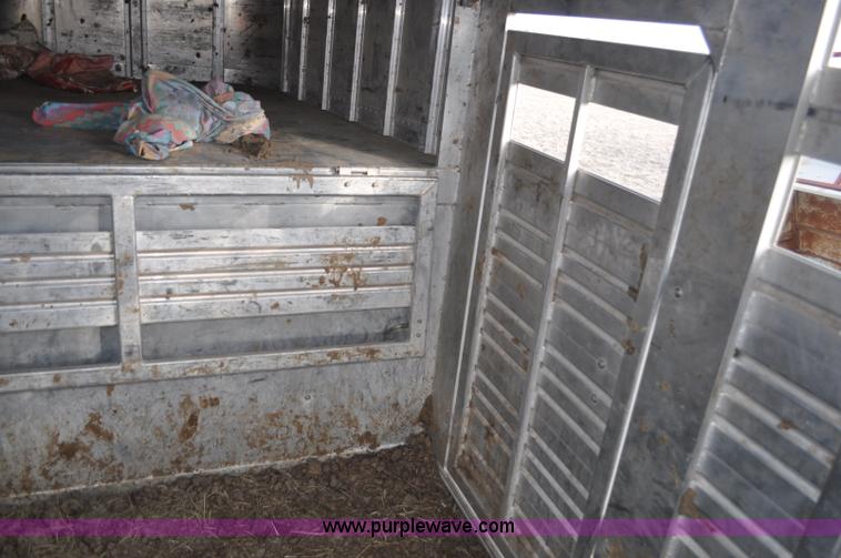 image for item C3426 1998 Featherlite 8120 gooseneck livestock trailer