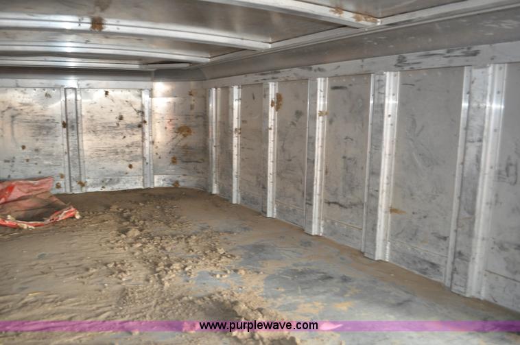 image for item C3426 1998 Featherlite 8120 gooseneck livestock trailer