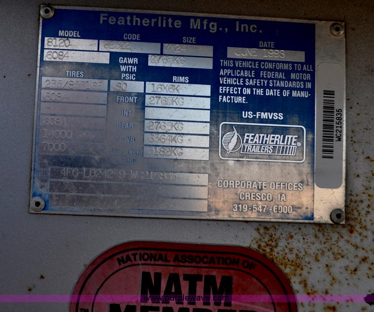 image for item C3426 1998 Featherlite 8120 gooseneck livestock trailer