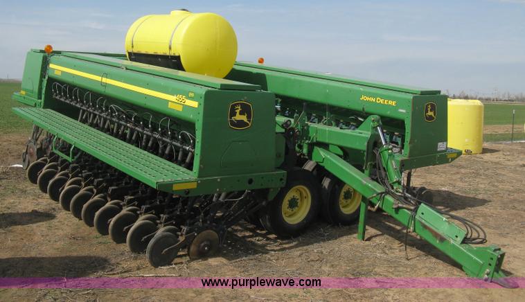 image for item E3323 John Deere 455 grain drill