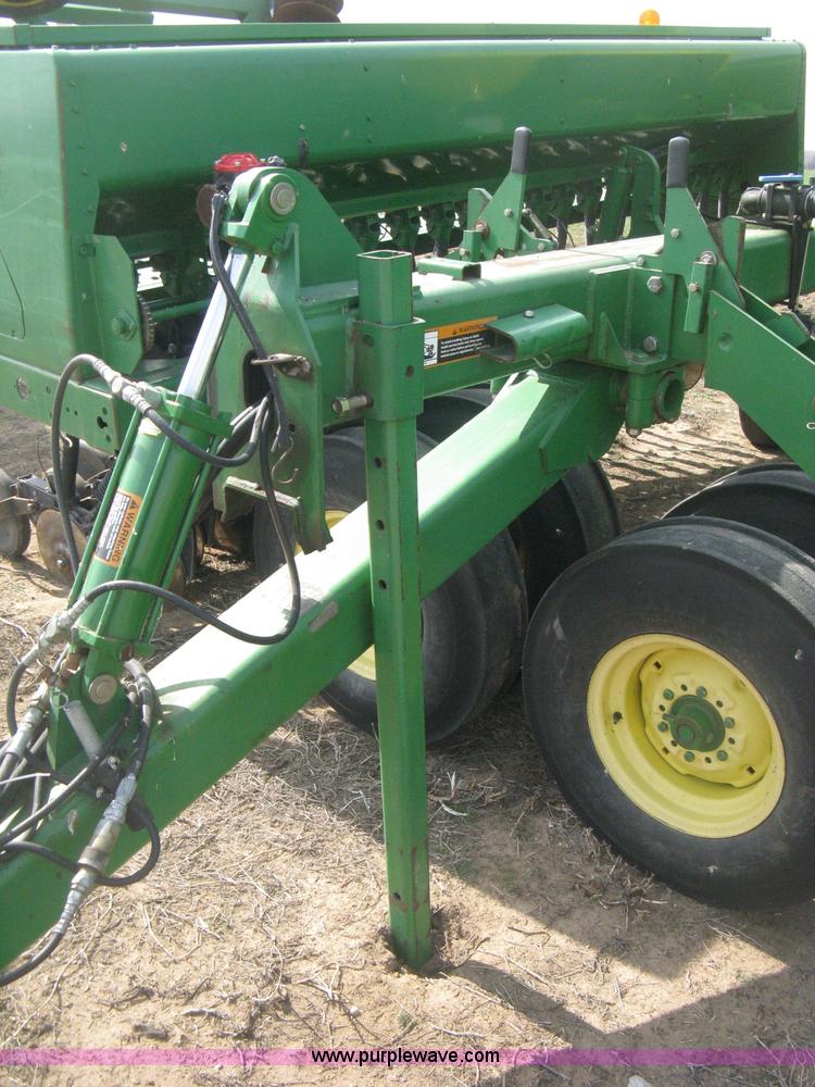 image for item E3323 John Deere 455 grain drill