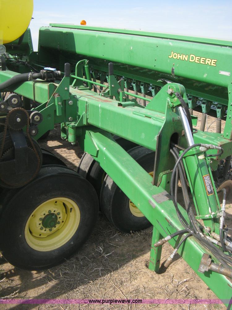 image for item E3323 John Deere 455 grain drill