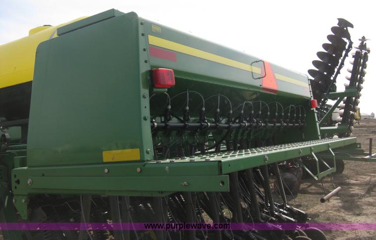 image for item E3323 John Deere 455 grain drill