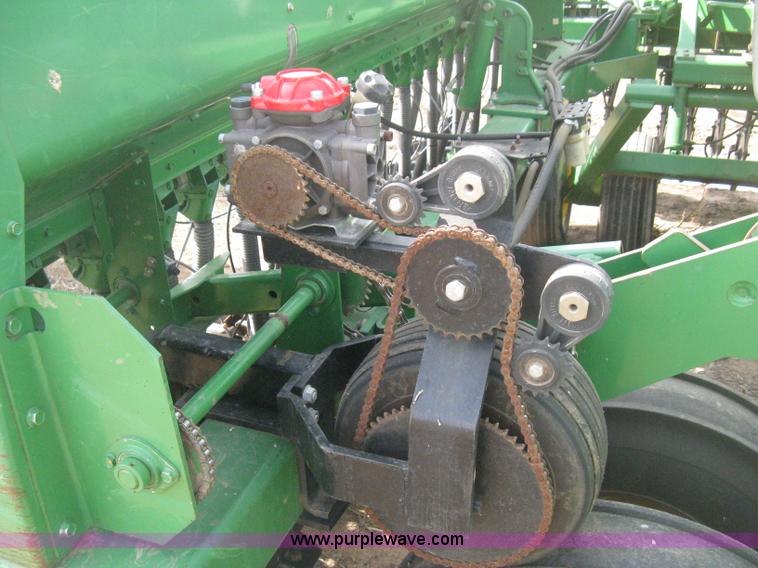 image for item E3323 John Deere 455 grain drill
