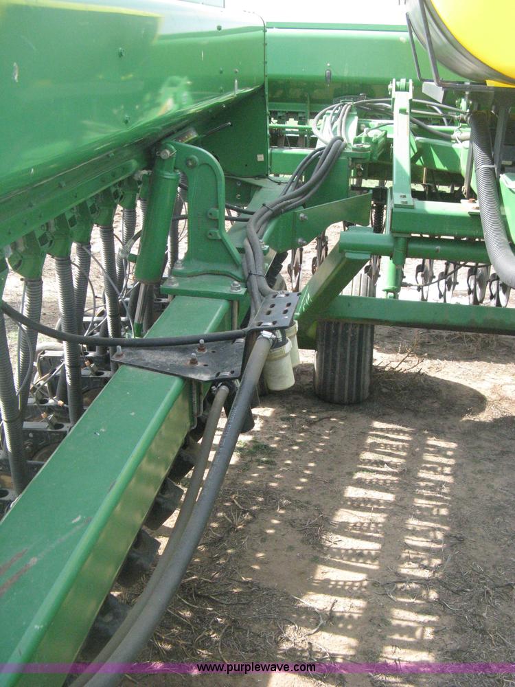 image for item E3323 John Deere 455 grain drill