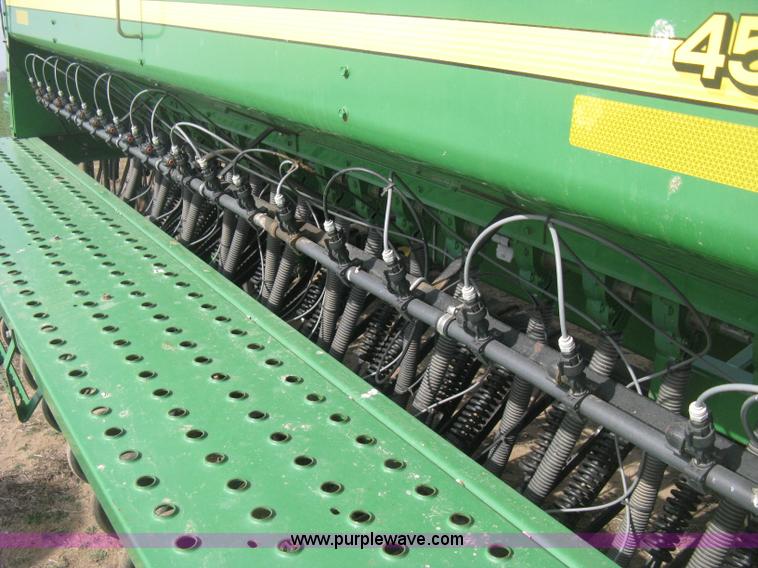 image for item E3323 John Deere 455 grain drill