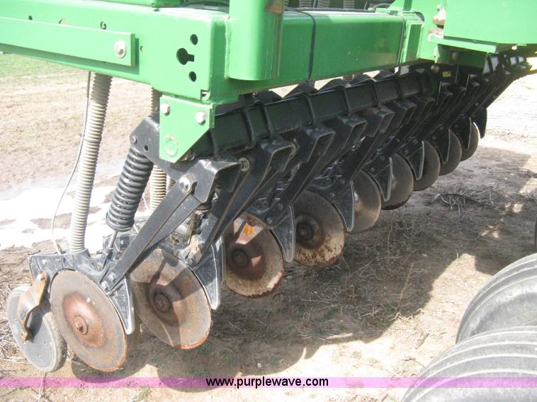 image for item E3323 John Deere 455 grain drill