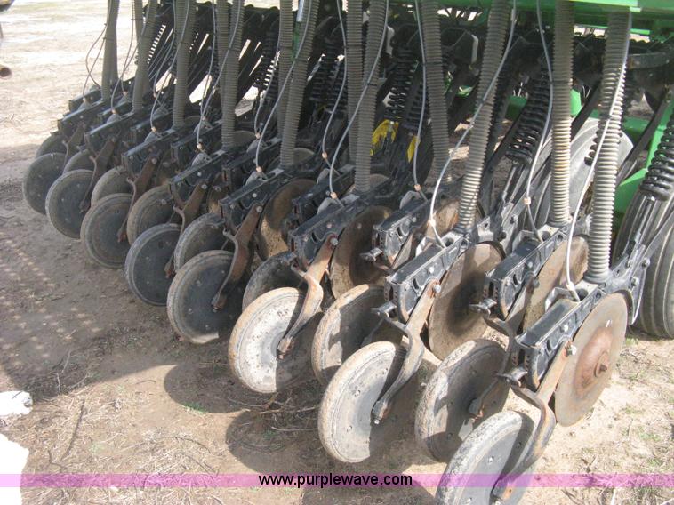 image for item E3323 John Deere 455 grain drill