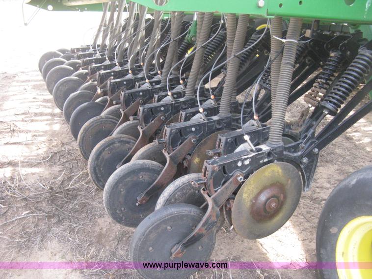 image for item E3323 John Deere 455 grain drill