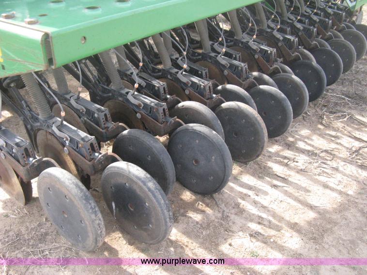 image for item E3323 John Deere 455 grain drill