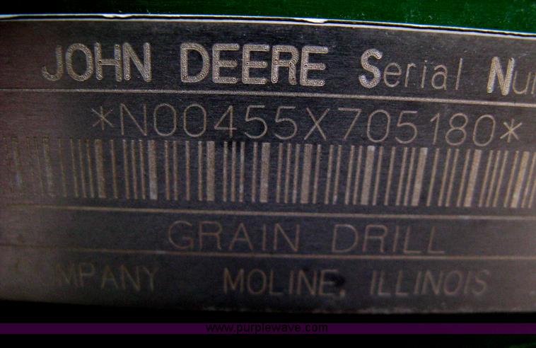 image for item E3323 John Deere 455 grain drill