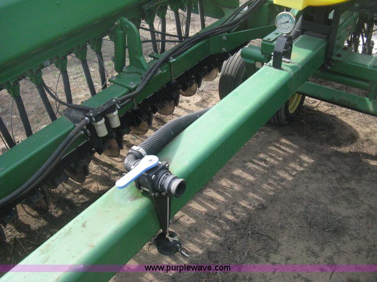 image for item E3323 John Deere 455 grain drill