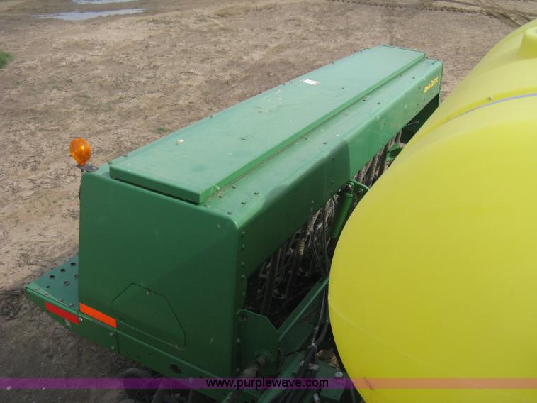 image for item E3323 John Deere 455 grain drill