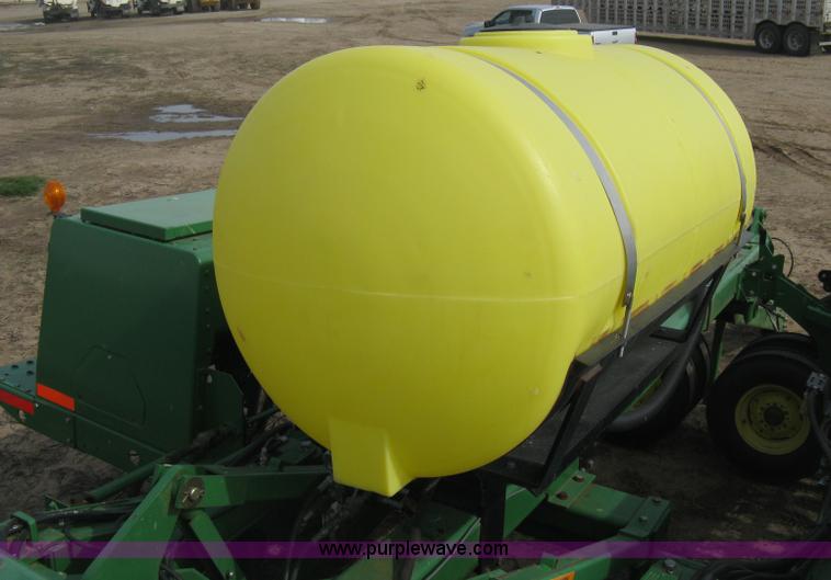 image for item E3323 John Deere 455 grain drill