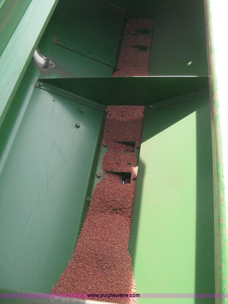 image for item E3323 John Deere 455 grain drill