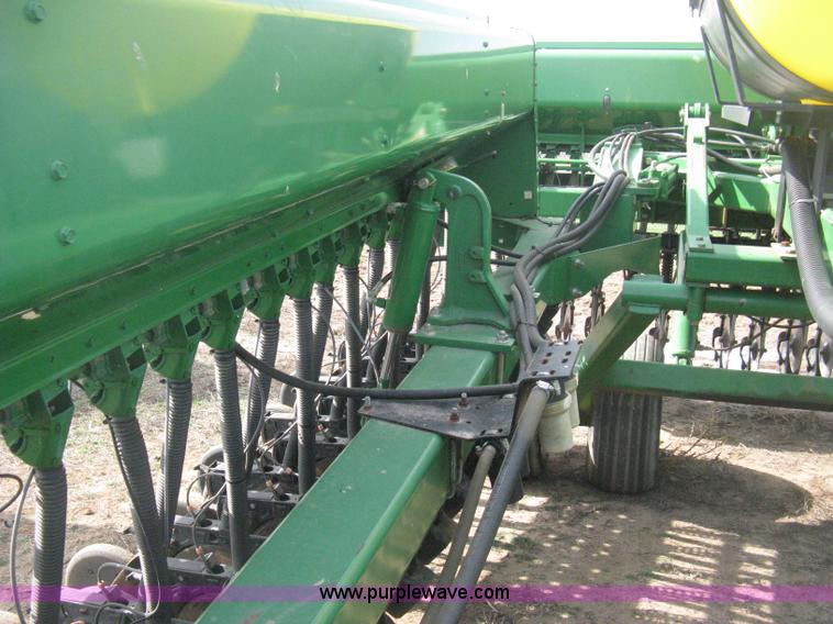 image for item E3323 John Deere 455 grain drill