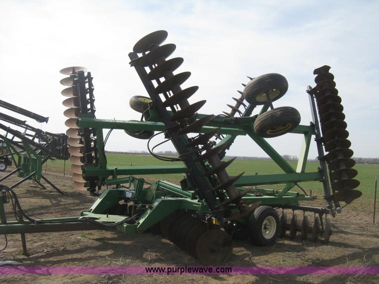 image for item E3324 John Deere 630 disk harrow