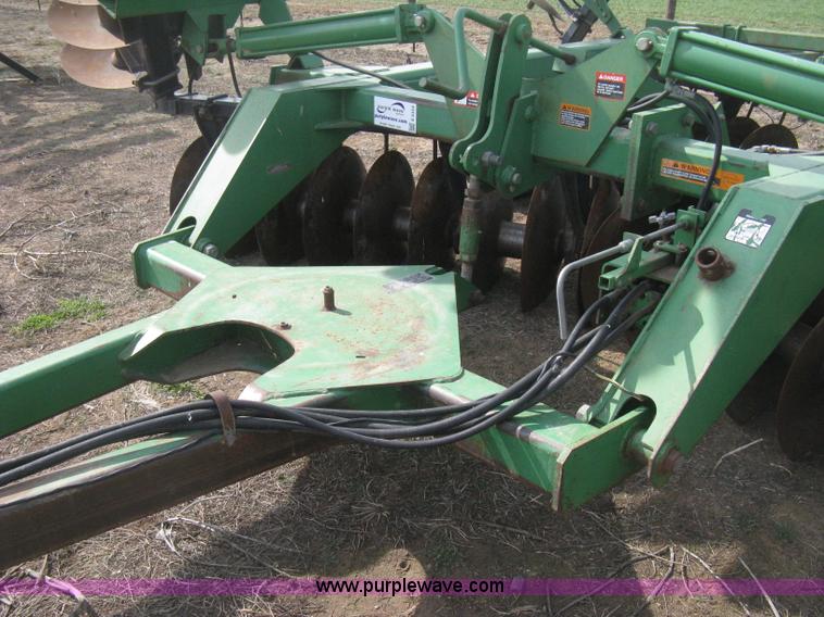 image for item E3324 John Deere 630 disk harrow