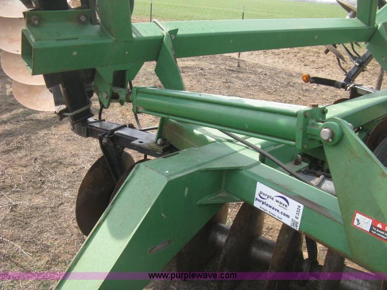 image for item E3324 John Deere 630 disk harrow