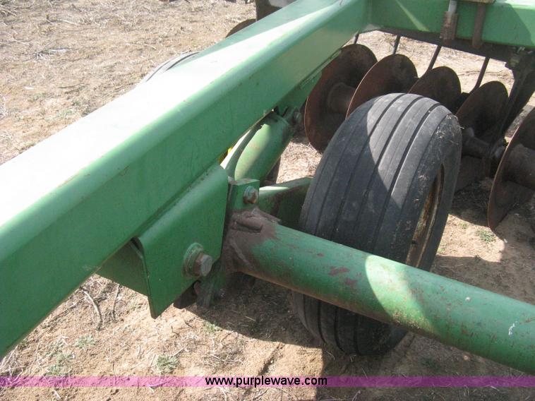 image for item E3324 John Deere 630 disk harrow