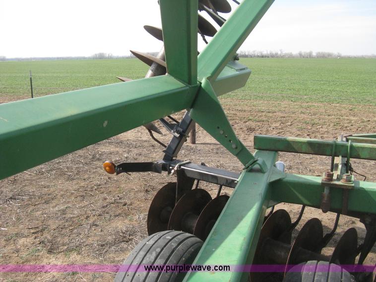 image for item E3324 John Deere 630 disk harrow