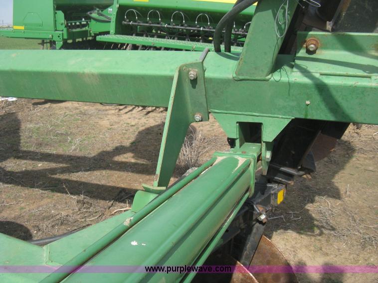 image for item E3324 John Deere 630 disk harrow