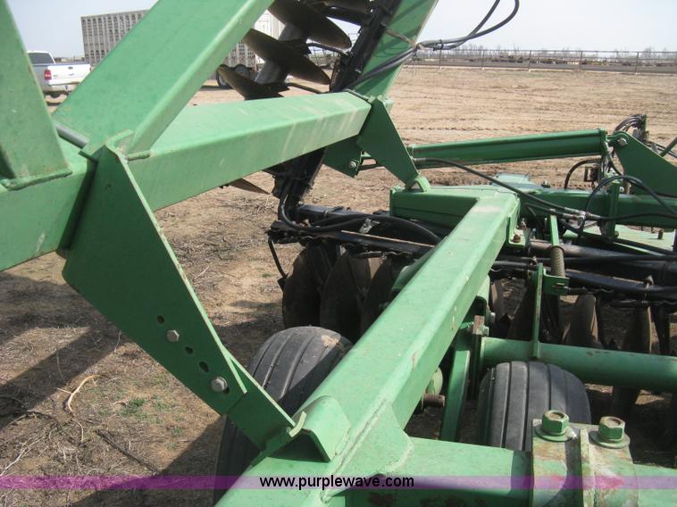 image for item E3324 John Deere 630 disk harrow