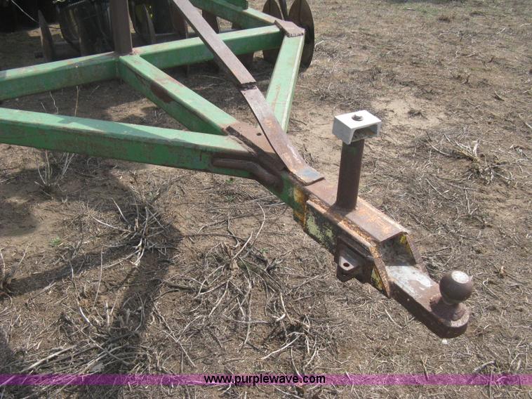 image for item E3324 John Deere 630 disk harrow