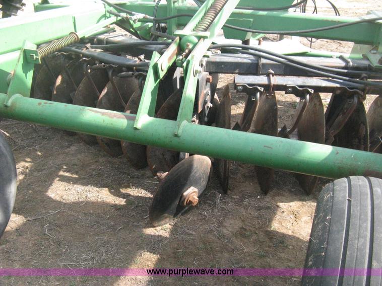 image for item E3324 John Deere 630 disk harrow