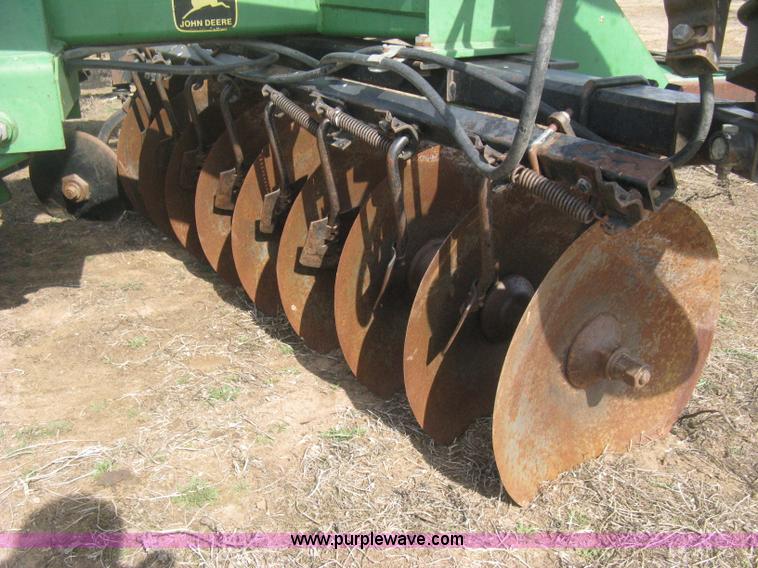 image for item E3324 John Deere 630 disk harrow