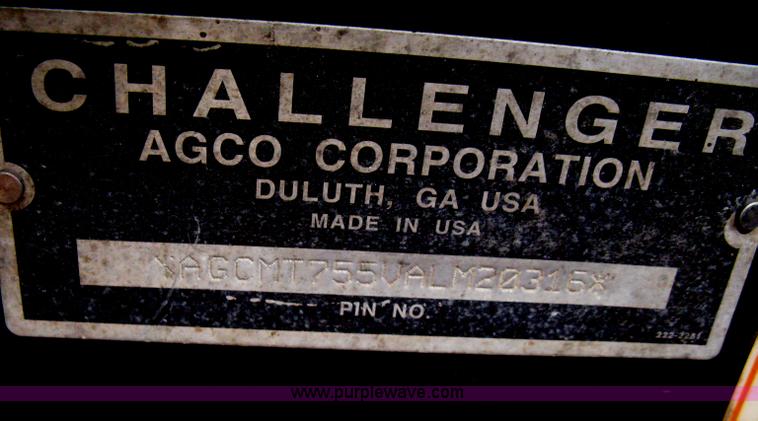 image for item E3325 2002 Caterpillar Challenger MT755 tractor